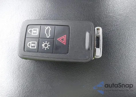 2015 Volvo S60 T5 Premier из США, поврежденный, VIN YV126MFK2F2351345